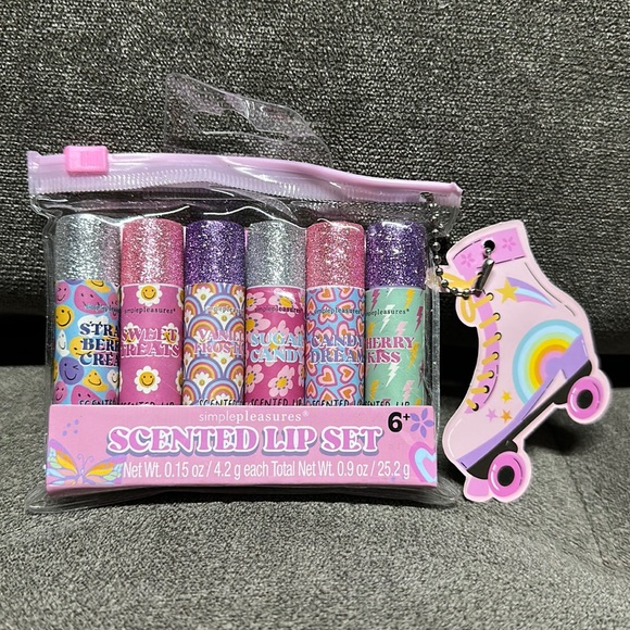 Simple Pleasures Other - 🥰🥰Scented Lip Balm Set🥰🥰